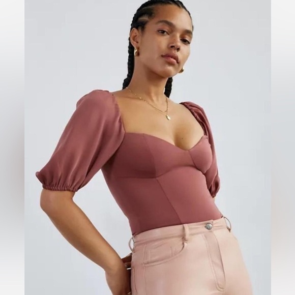 Wilfred Tops - Wilfred Aritzia Puff Sleeve Mauve top